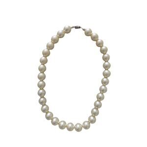 Faux pearl choker necklace